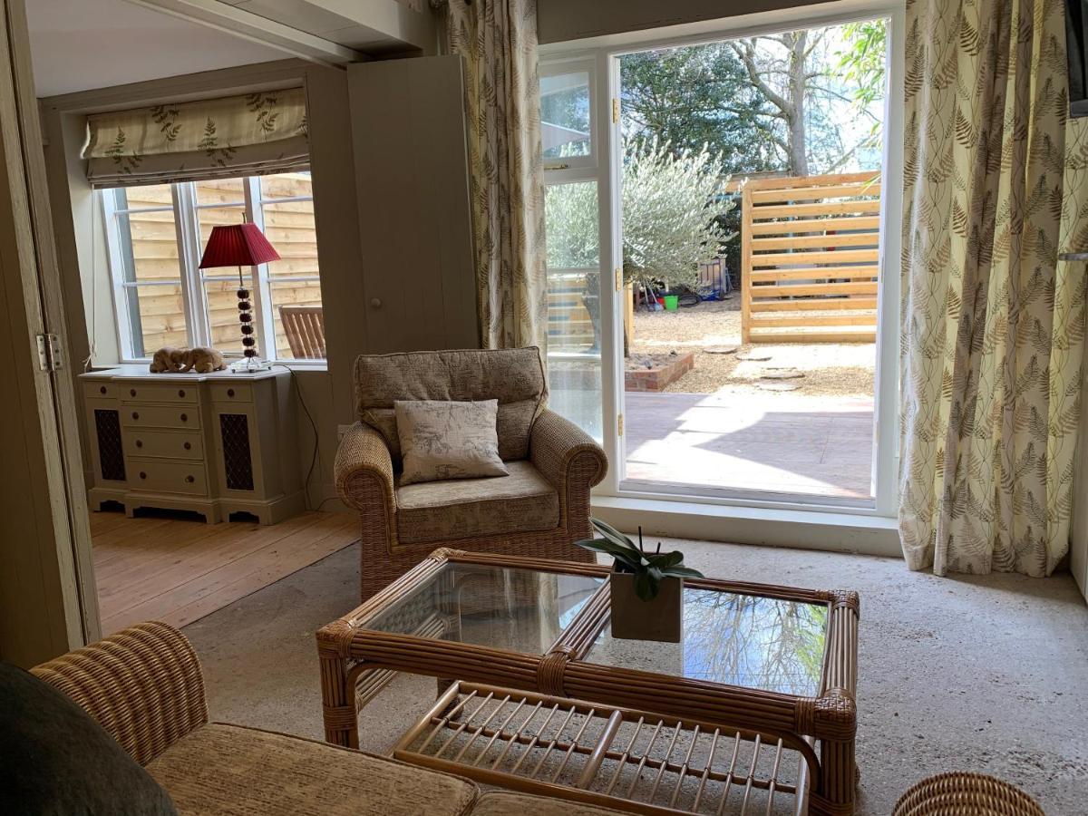 Cedar House Boutique B&B Burton  Esterno foto