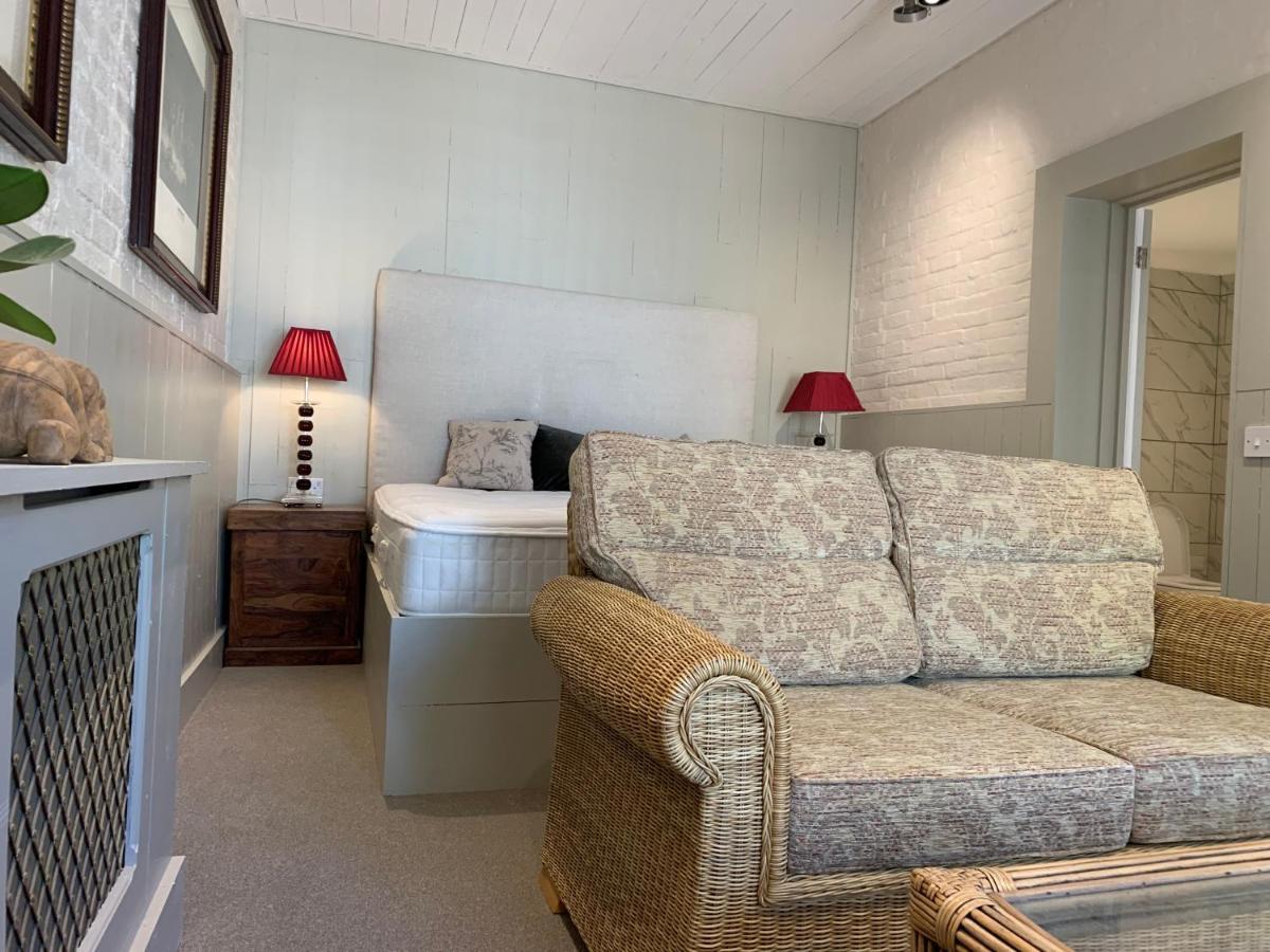 Cedar House Boutique B&B Burton  Esterno foto